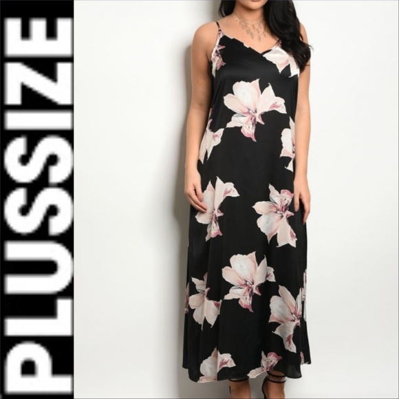 . Dresses & Skirts - 💋LAST CHANCE💋 PLUS FLORAL PRINT MAXI SLIP DRESS